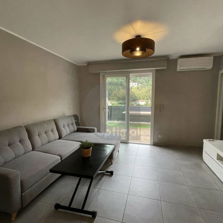 A LOUER APPT MEUBLE – ETAGE ELEVE – TERRASSE
