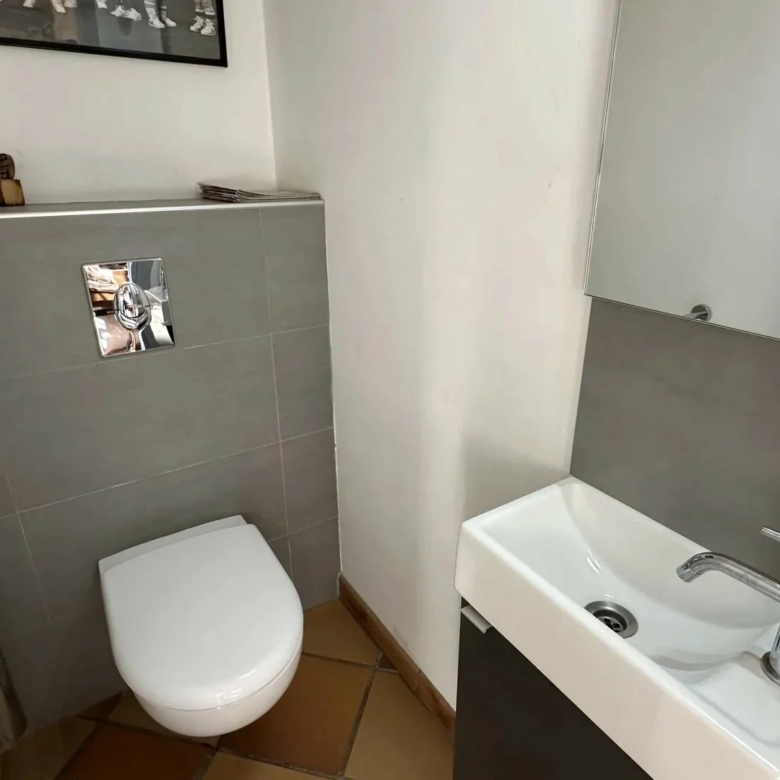 COMMUNE DE SAINTE-AGNES : PROPRIETE DE CHARME – JARDIN – TERRASSES – PARKINGS – GARAGE -VUE DEGAGEE – COUP DE COEUR !