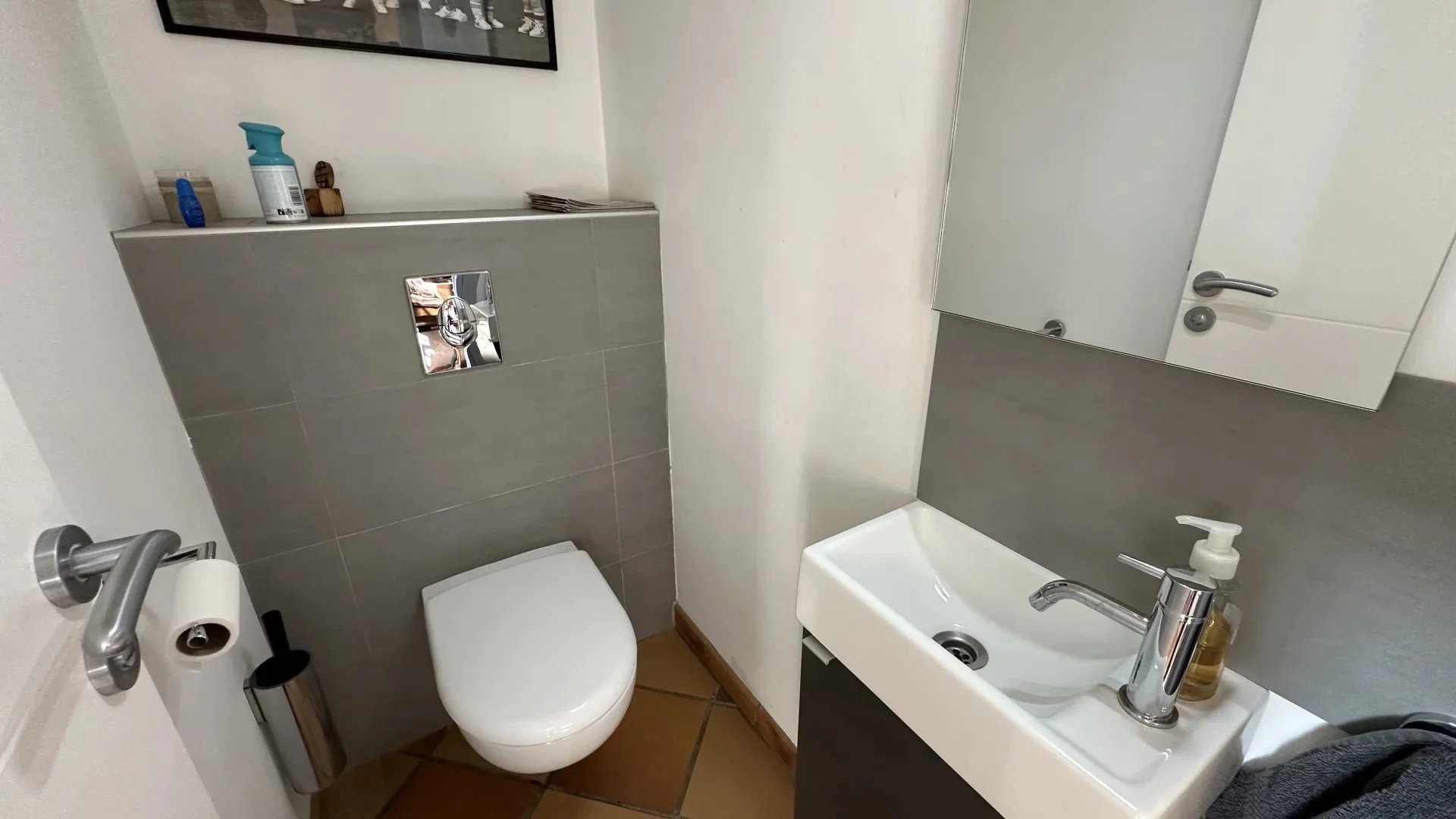 COMMUNE DE SAINTE-AGNES : PROPRIETE DE CHARME – JARDIN – TERRASSES – PARKINGS – GARAGE -VUE DEGAGEE – COUP DE COEUR !