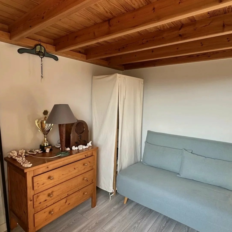 COMMUNE DE SAINTE-AGNES : PROPRIETE DE CHARME – JARDIN – TERRASSES – PARKINGS – GARAGE -VUE DEGAGEE – COUP DE COEUR !