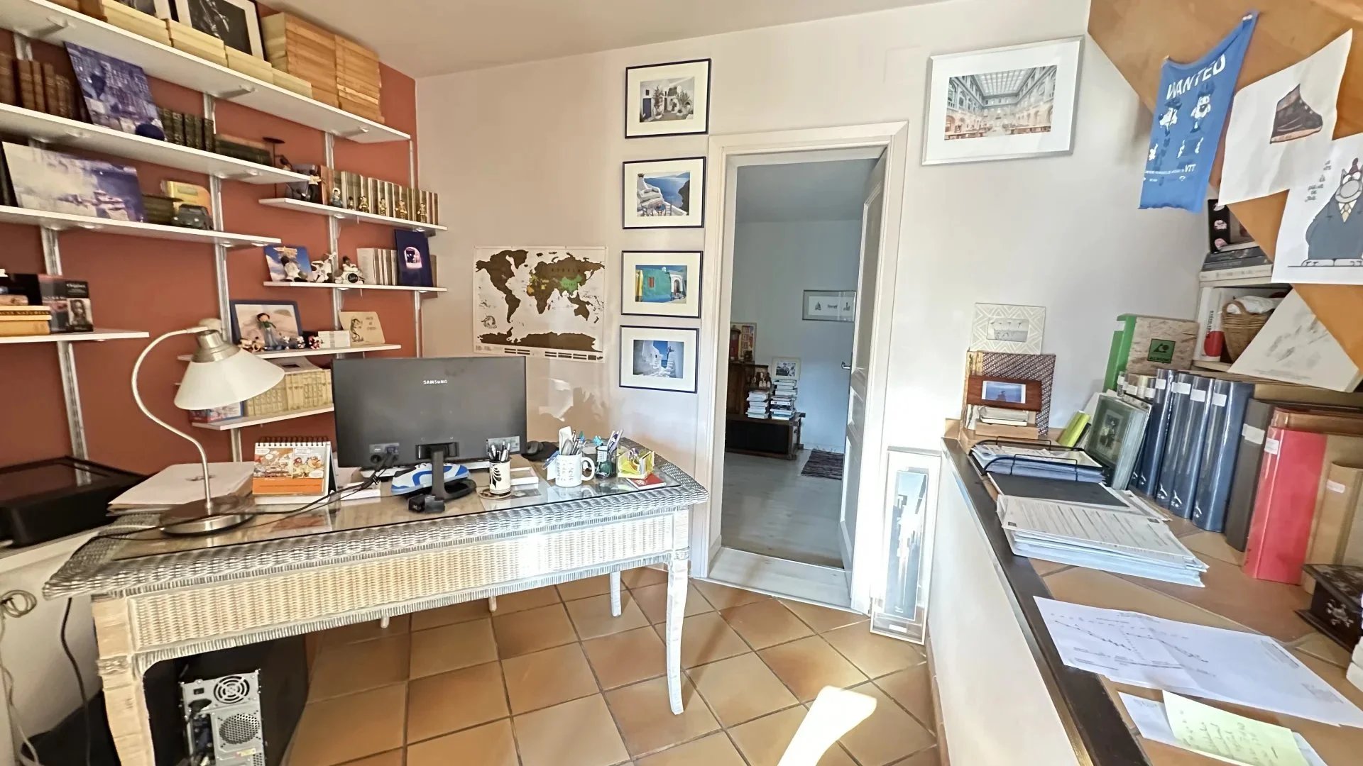 COMMUNE DE SAINTE-AGNES : PROPRIETE DE CHARME – JARDIN – TERRASSES – PARKINGS – GARAGE -VUE DEGAGEE – COUP DE COEUR !