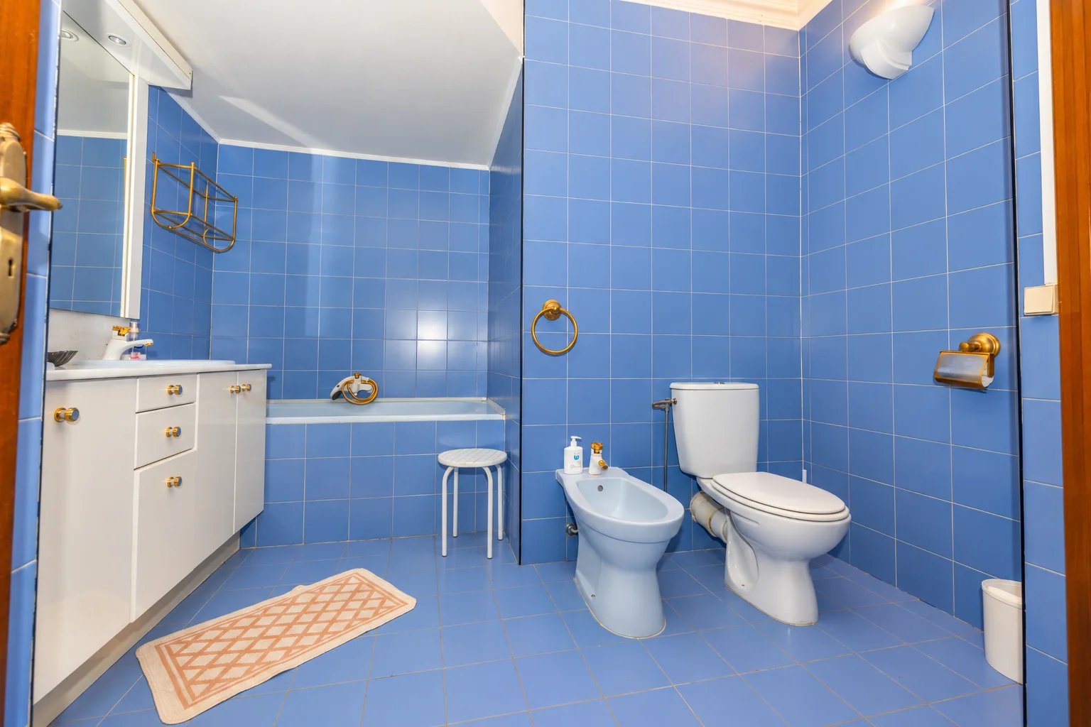 SAINTE-AGNÈS – SPACIEUSE VILLA AVEC VUE MER, PISCINE CHAUFFÉE ET DÉPENDANCE