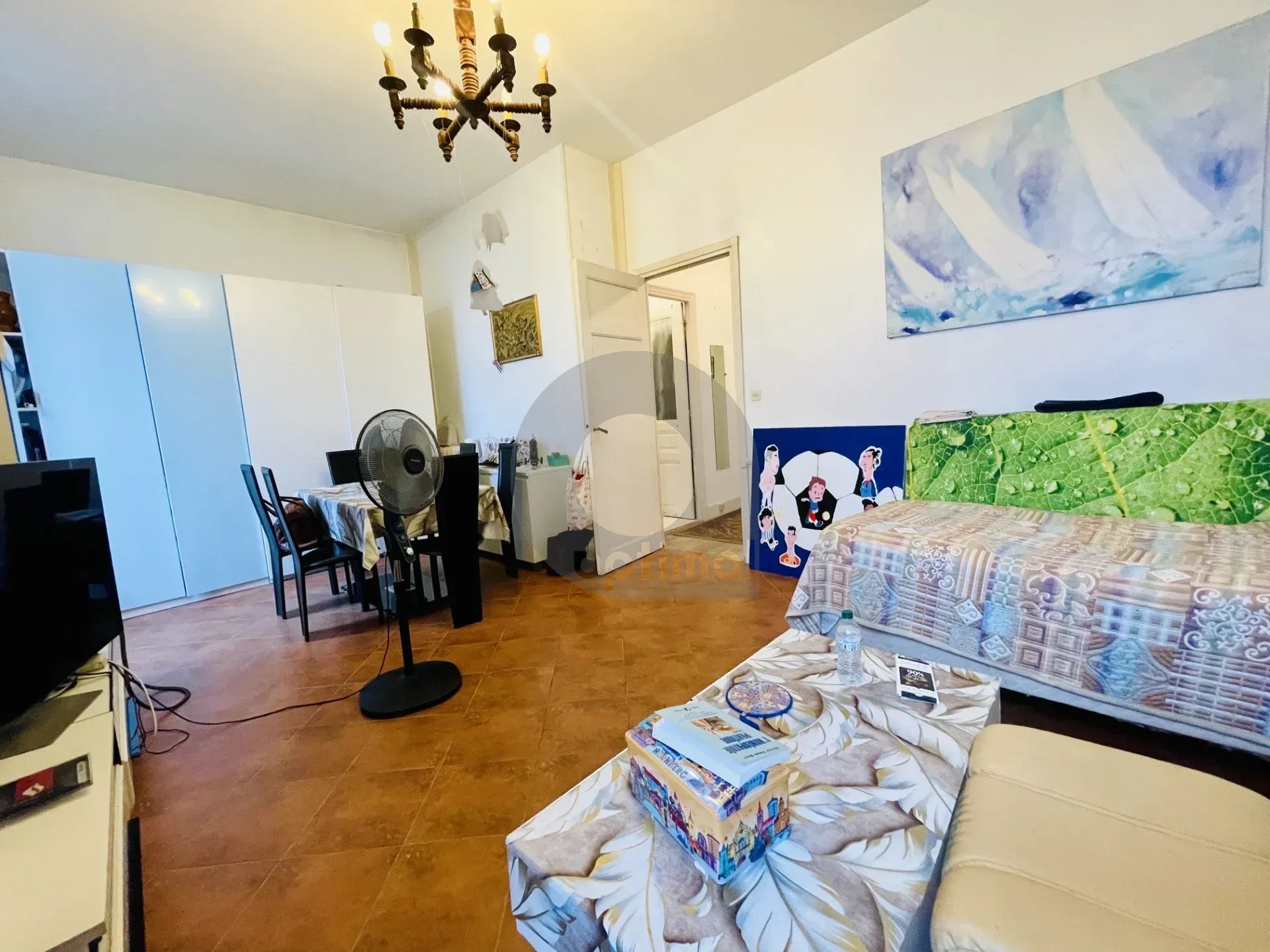 BORD ET FACE MER de Menton, 2 pièces de 59m²