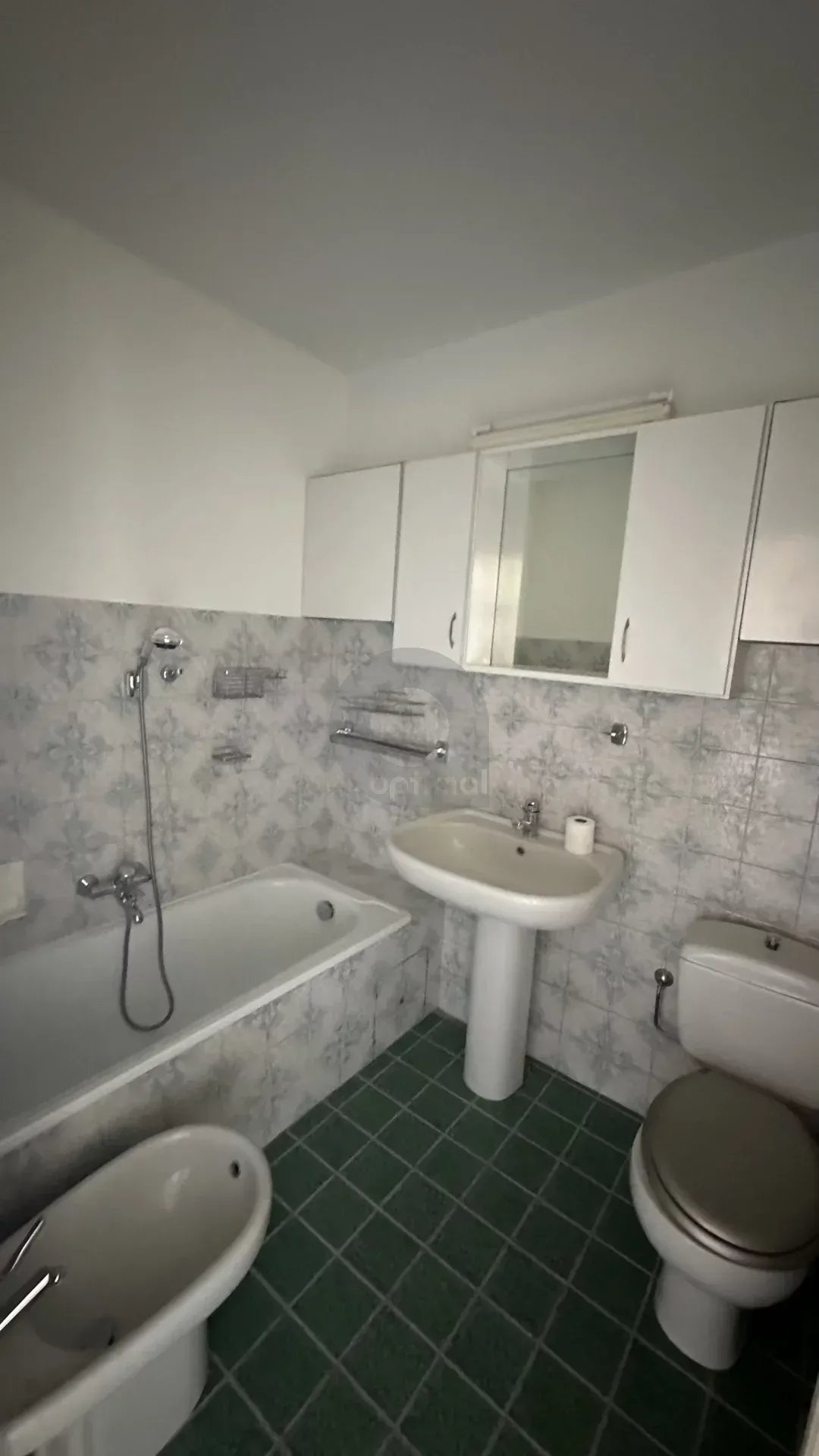 MENTON – TERRES CHAUDES: APPARTEMENT 2P AVEC VUE MER PANORAMIQUE –  GARAGE et CAVE