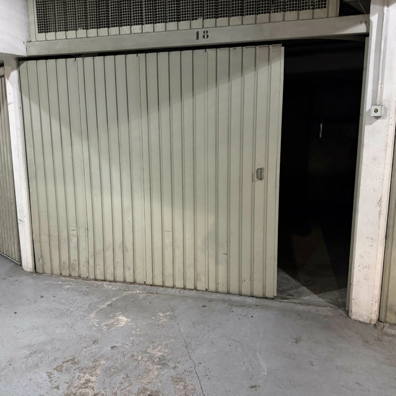 MENTON GARAGE à VENDRE PROCHE ROQUEBRUNE CARNOLES
