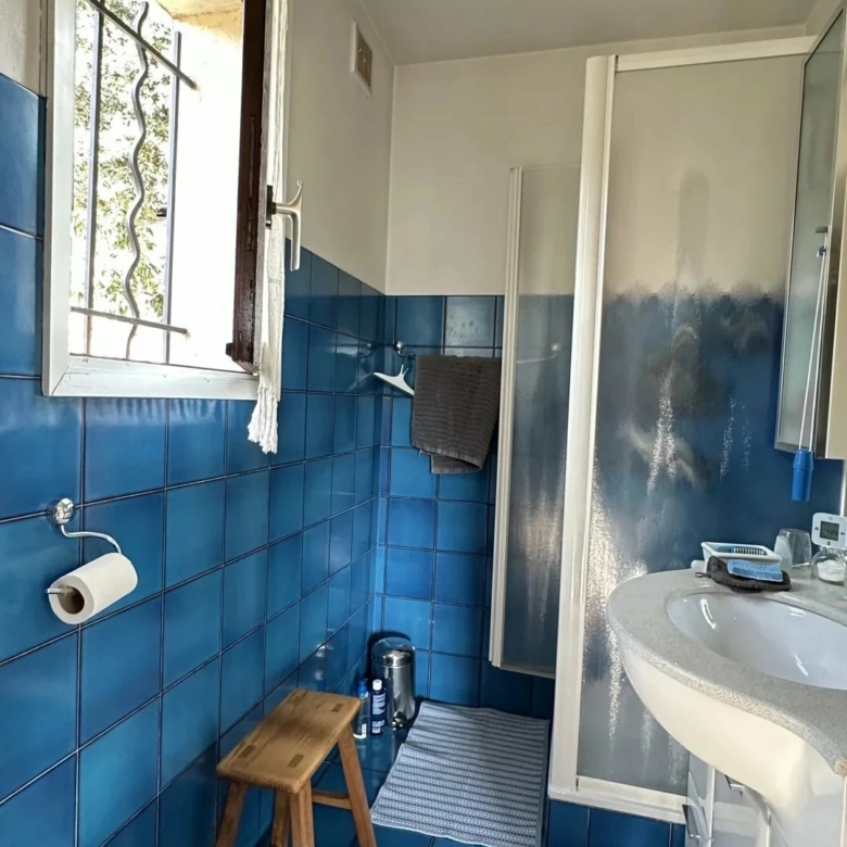 COMMUNE DE SAINTE-AGNES : PROPRIETE DE CHARME – JARDIN – TERRASSES – PARKINGS – GARAGE -VUE DEGAGEE – COUP DE COEUR !