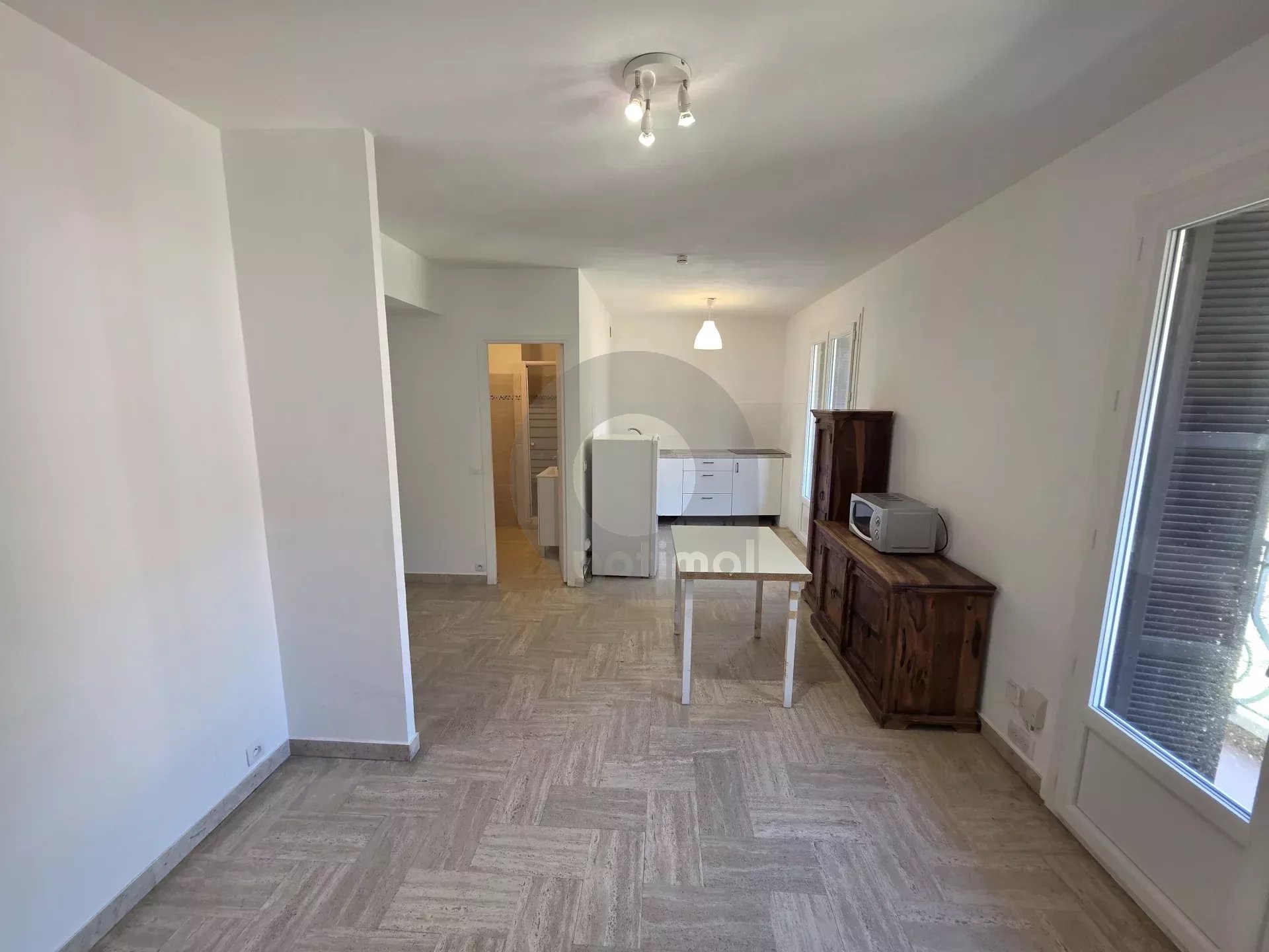 STUDIO AVEC TERRASSE MENTON CAREÏ