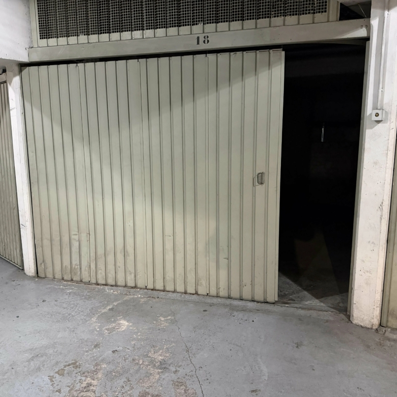 MENTON GARAGE à VENDRE PROCHE ROQUEBRUNE CARNOLES