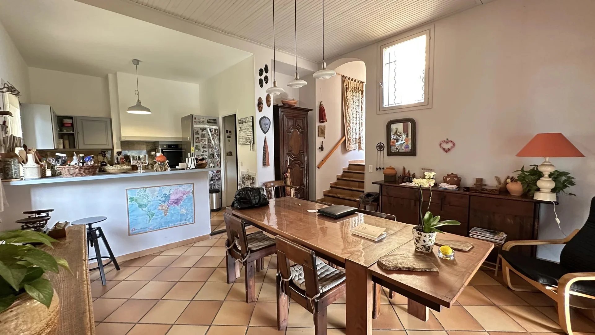 COMMUNE DE SAINTE-AGNES : PROPRIETE DE CHARME – JARDIN – TERRASSES – PARKINGS – GARAGE -VUE DEGAGEE – COUP DE COEUR !
