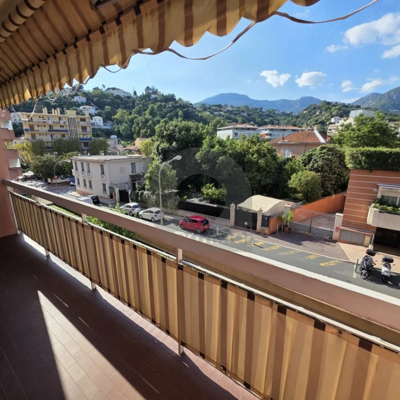 APPARTEMENT DEUX PIECES MENTON PROCHE CENTRE