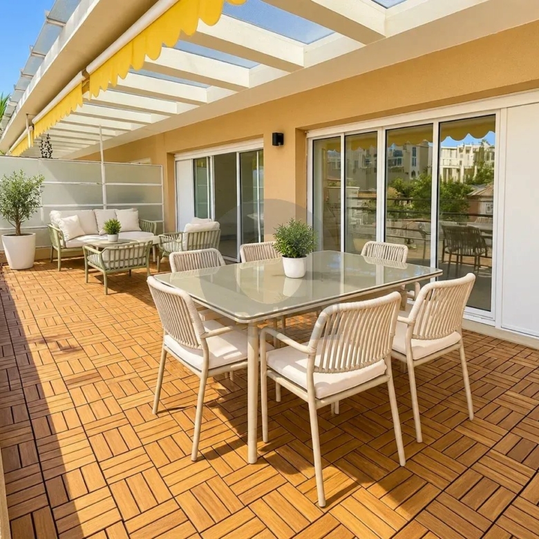 SUPERBE 3 PIECES EN DERNIER ETAGE CENTRE MENTON