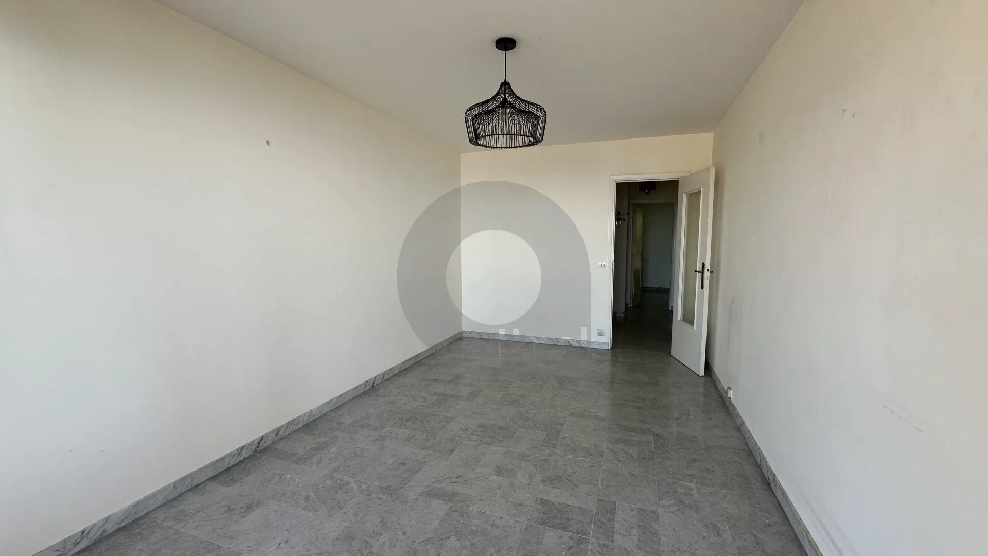 MENTON – TERRES CHAUDES: APPARTEMENT 2P AVEC VUE MER PANORAMIQUE –  GARAGE et CAVE