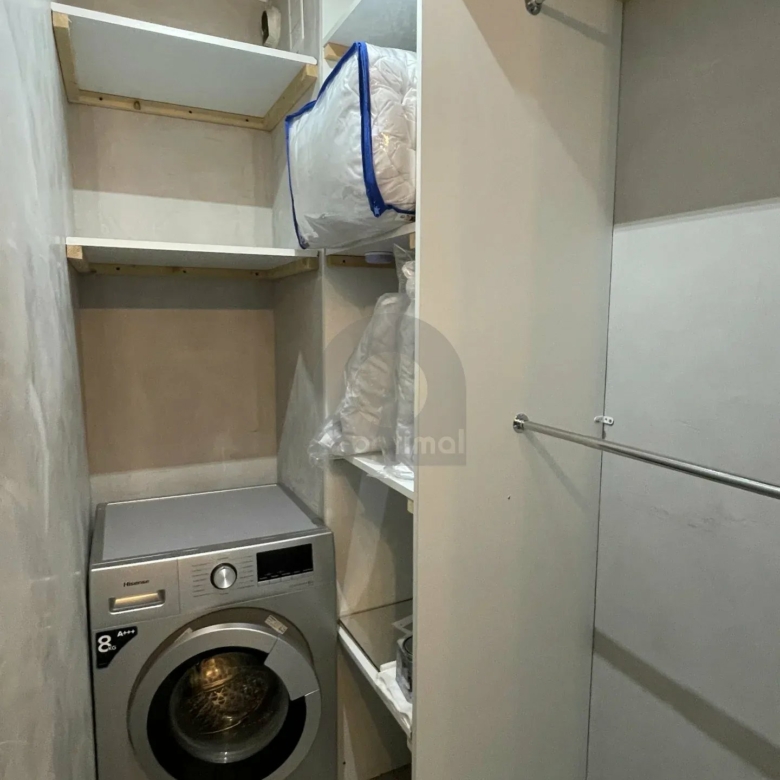 A LOUER APPT MEUBLE – ETAGE ELEVE – TERRASSE